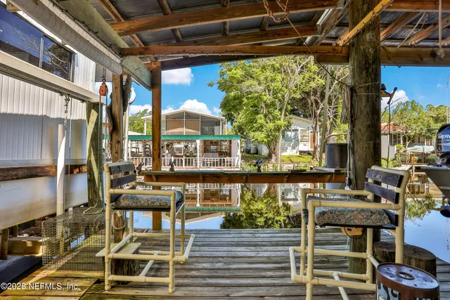 $339,000 | 115 Walt Lane, Satsuma, FL 32189