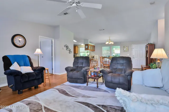 $339,000 | 115 Walt Lane, Satsuma, FL 32189