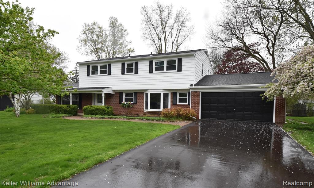 30209 Barwell Road Farmington Hills, MI 48334 - Photo 3 of 35
