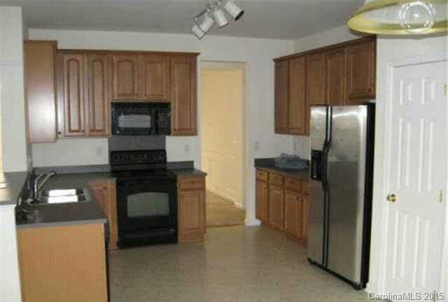 3042 Streamlet Way Monroe, NC 28110 - Photo 3 of 13