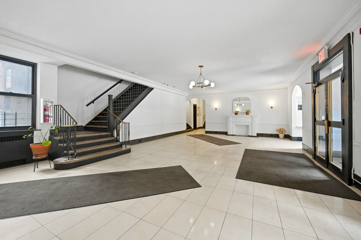 385 Argyle Road, Unit 2G Brooklyn, NY 11218 - Photo 17 of 24