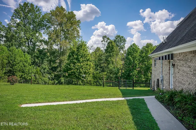 $749,900 | 8725 Sparta Highway, Sparta, TN 38583