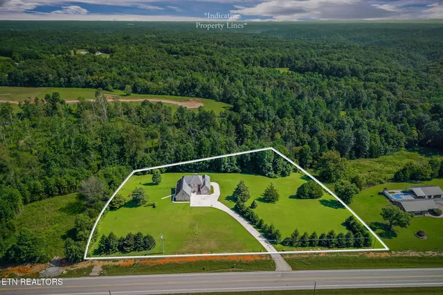 $749,900 | 8725 Sparta Highway, Sparta, TN 38583