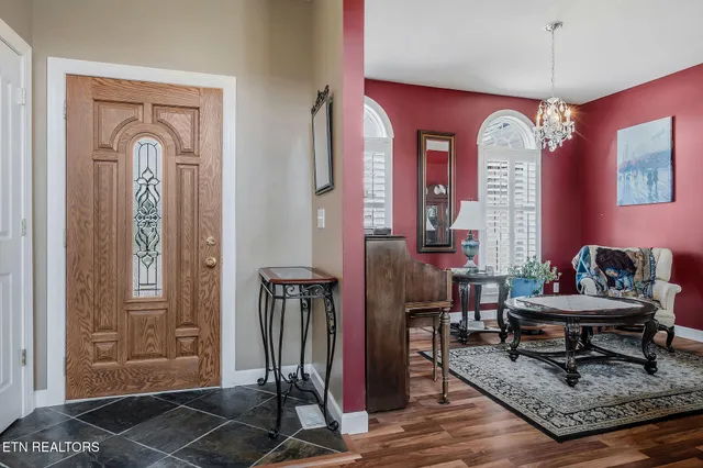 $749,900 | 8725 Sparta Highway, Sparta, TN 38583