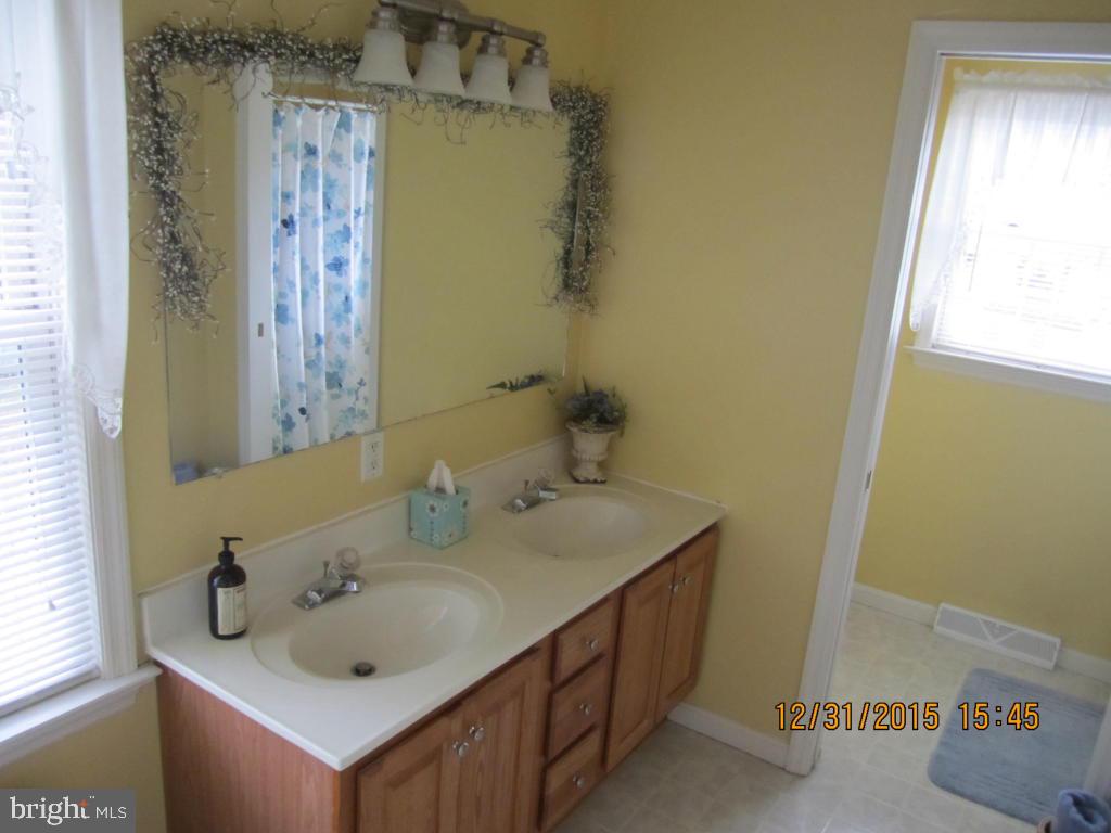 74 Brookview Drive Lititz, PA 17543 - Photo 20 of 38
