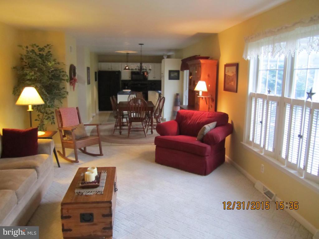 74 Brookview Drive Lititz, PA 17543 - Photo 9 of 38