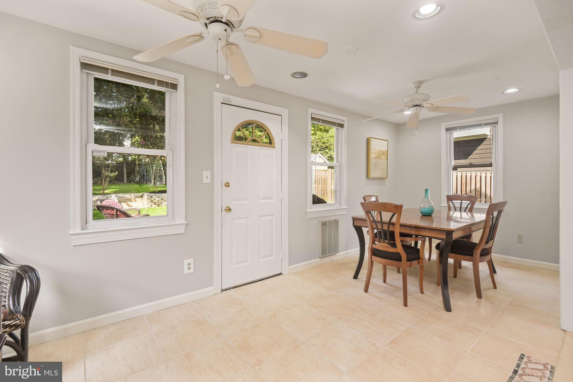 205 West Cameron Road Falls Church, VA 22046 - Photo 12 of 36 Dining room area with backyard access