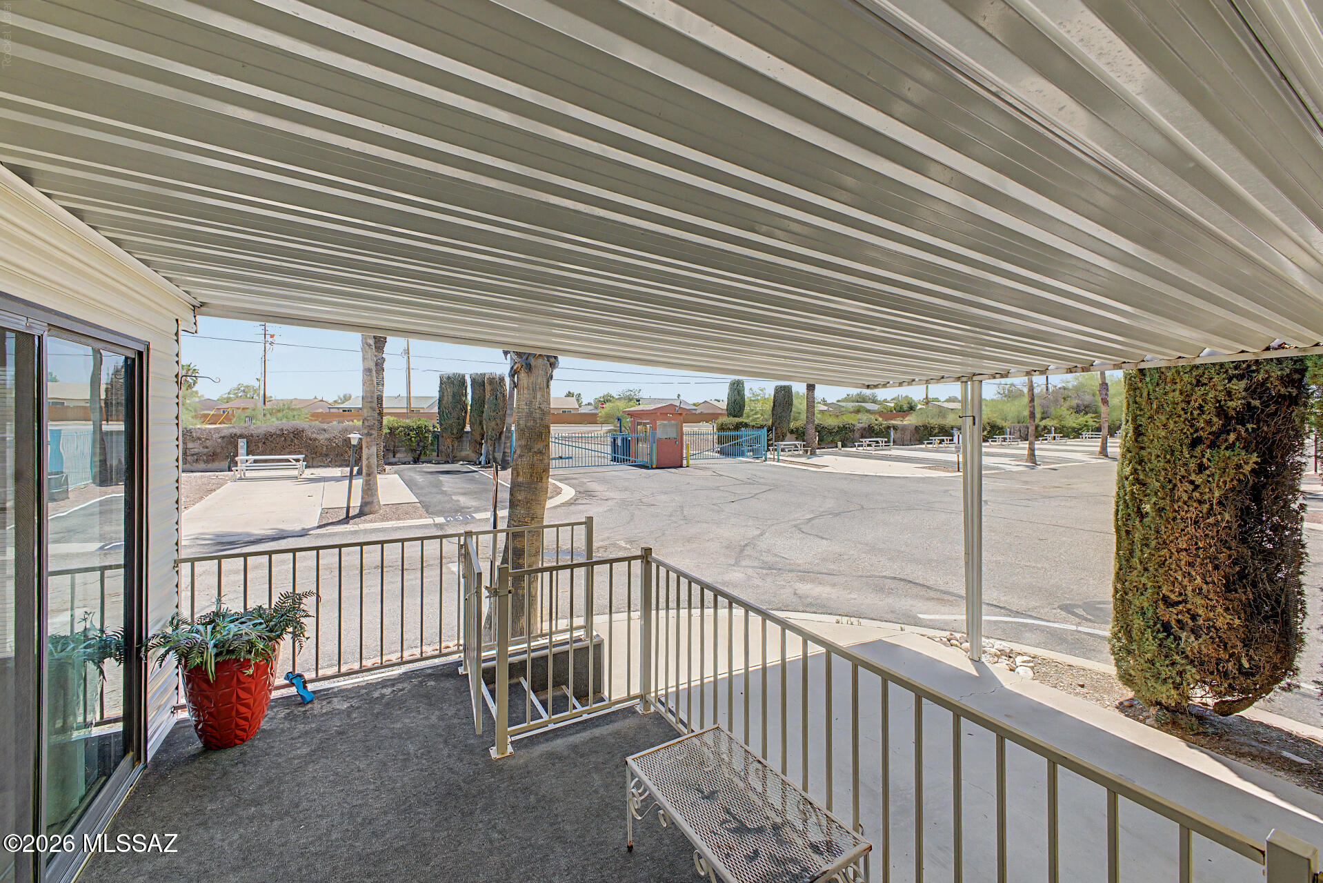 8989 East Escalante Road, Unit 9 Tucson, AZ 85730 - Photo 4 of 20 04 - Escalante