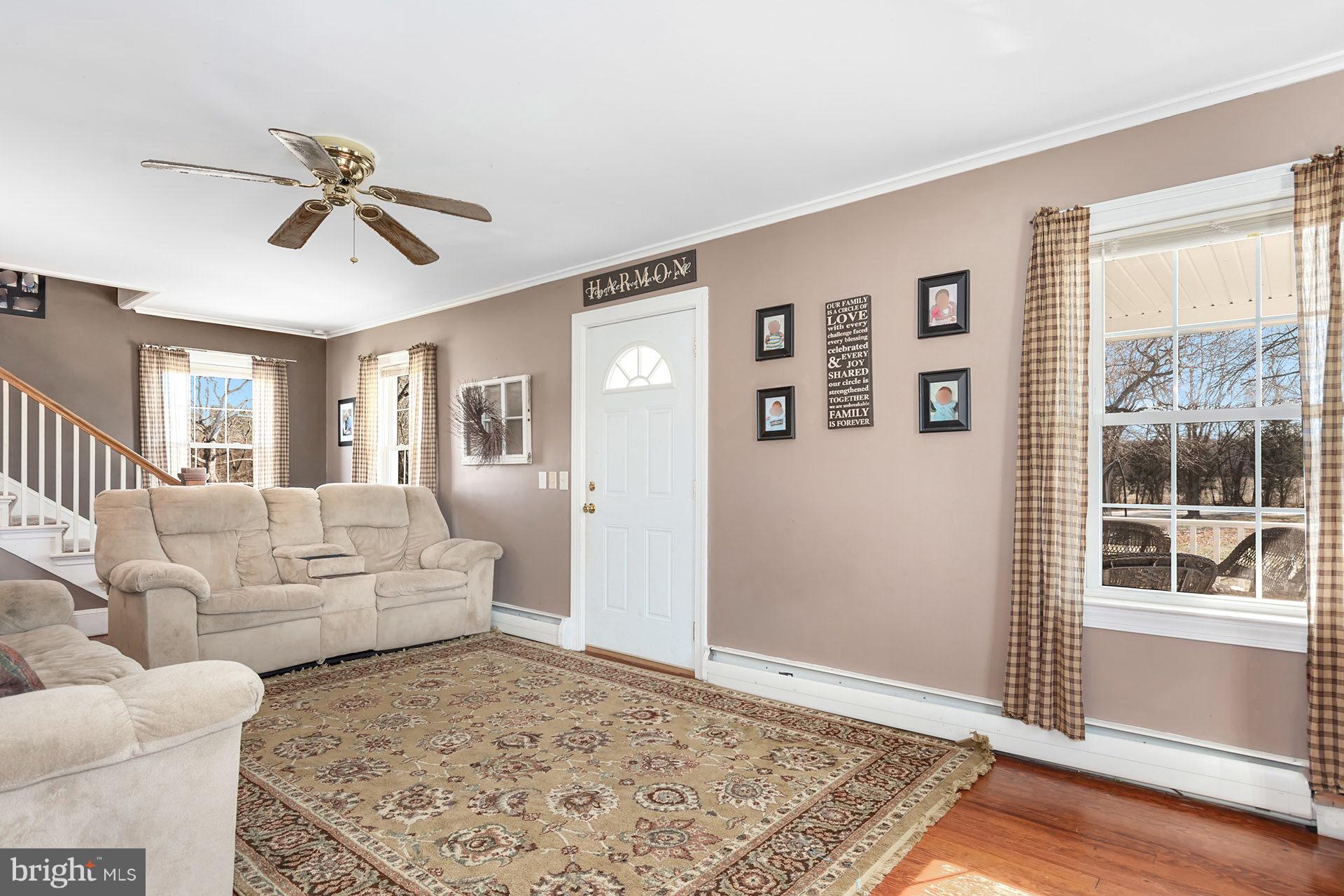 4227 Baildon Road Trappe, MD 21673 - Photo 8 of 39 Farmhouse Living Room