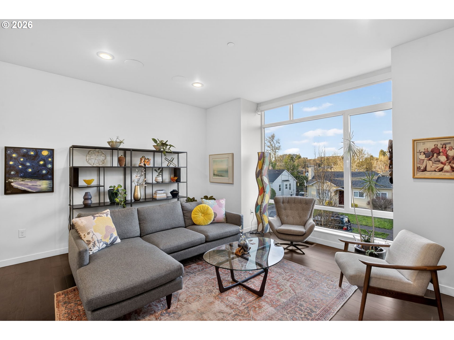 5248 Northeast Couch Street Portland, OR 97215 - Photo 8 of 48