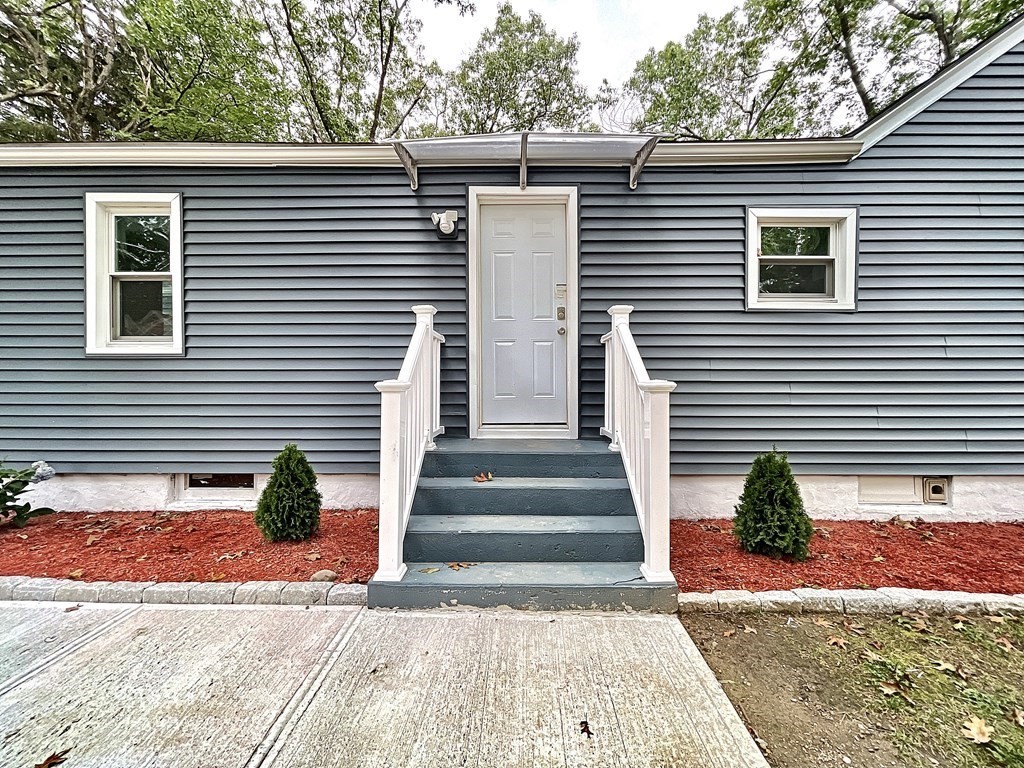 867 Roosevelt Avenue Springfield, MA 01109 - Photo 13 of 25