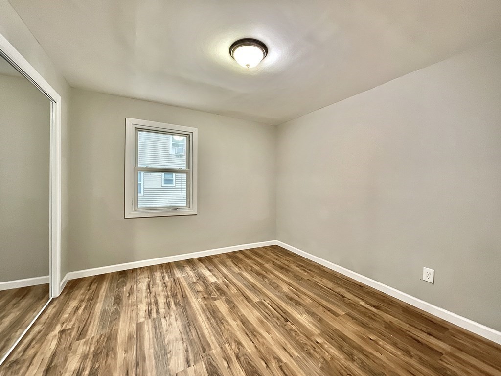 867 Roosevelt Avenue Springfield, MA 01109 - Photo 15 of 25