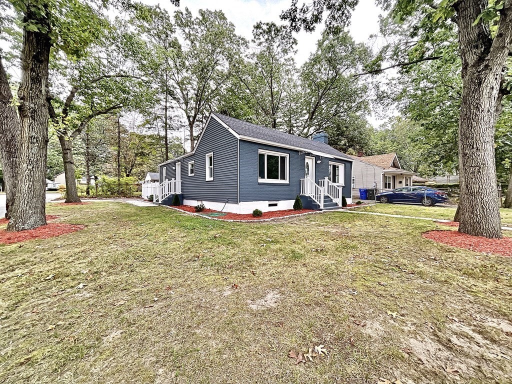 867 Roosevelt Avenue Springfield, MA 01109 - Photo 20 of 25