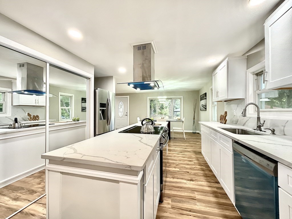 867 Roosevelt Avenue Springfield, MA 01109 - Photo 6 of 25