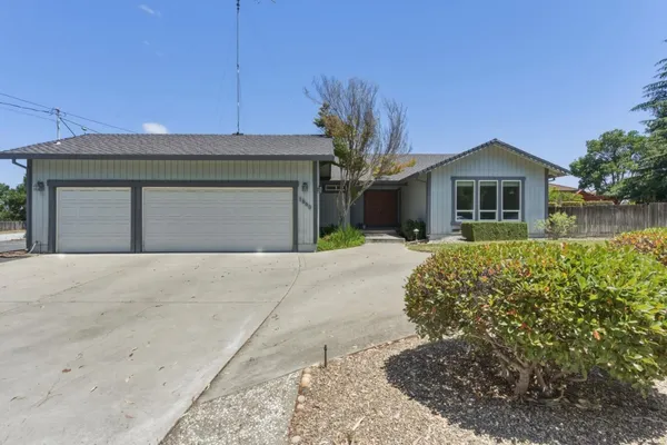 $1,100,000 | 1660 Sunnyslope Road, Hollister, CA 95023