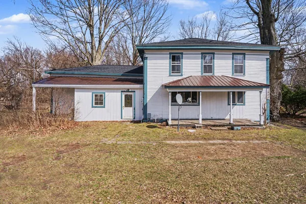 $219,000 | 01901 County Road 681, Grand Junction, MI 49056