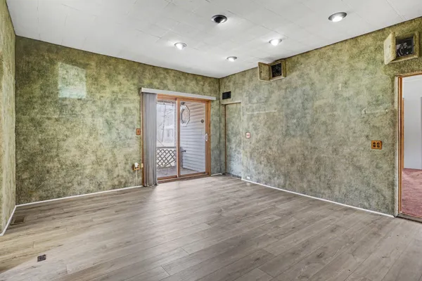 $219,000 | 01901 County Road 681, Grand Junction, MI 49056