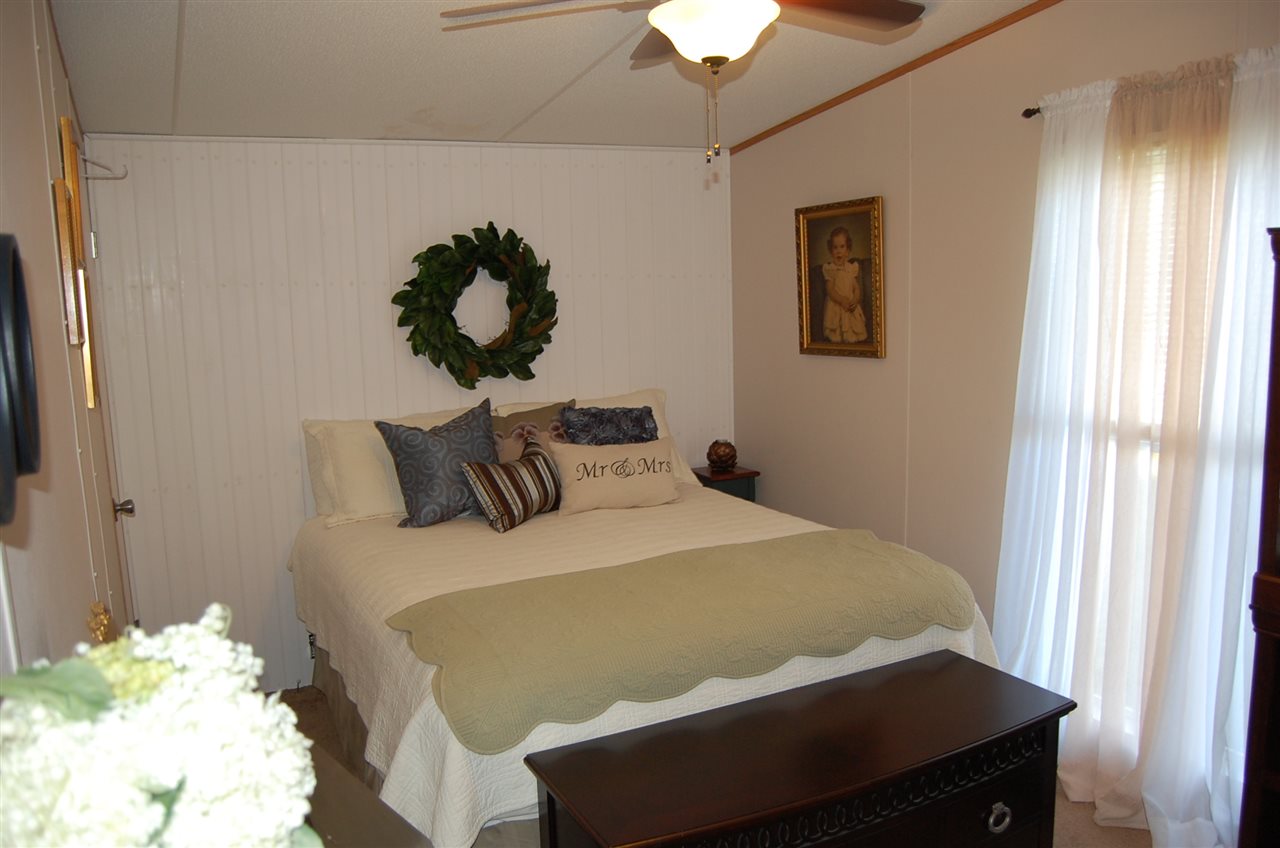 1105 Rutherford Road Lee, FL 32059 - Photo 15 of 32 Gallery Image 15