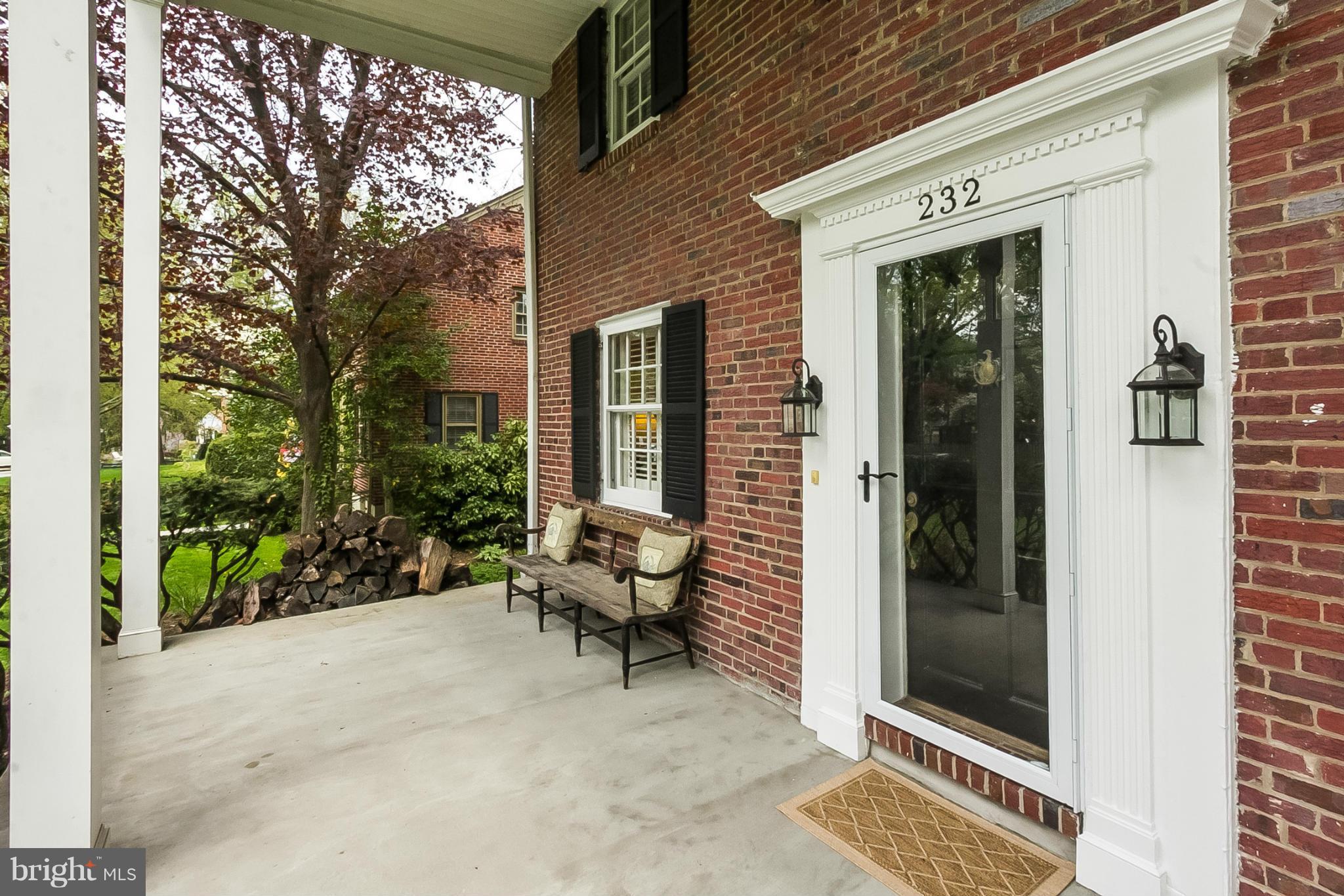 232 Tyrone Circle Baltimore, MD 21212 - Photo 3 of 25 Exterior (Front)
