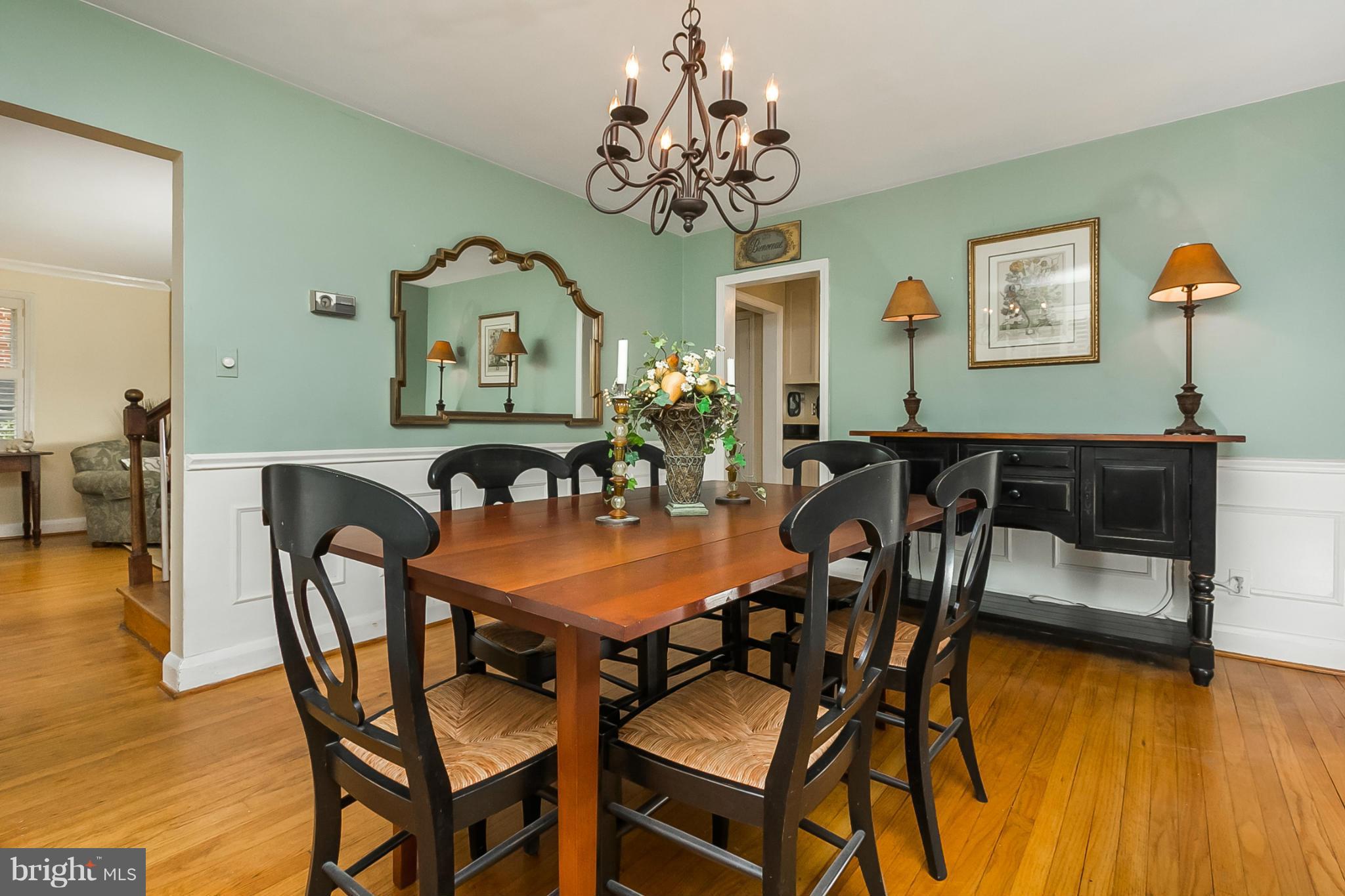 232 Tyrone Circle Baltimore, MD 21212 - Photo 8 of 25 Dining Room