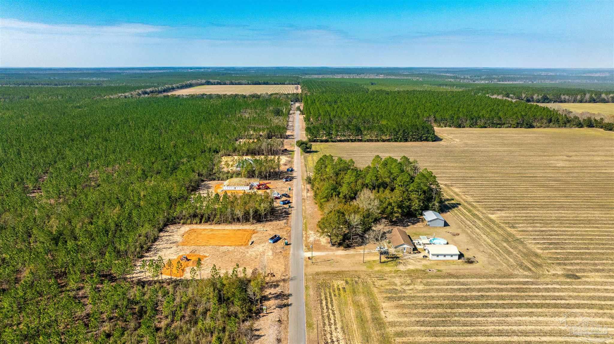 4777 Horace Lunsford Road Milton, FL 32570 - Photo 5 of 40 Gallery Image 5