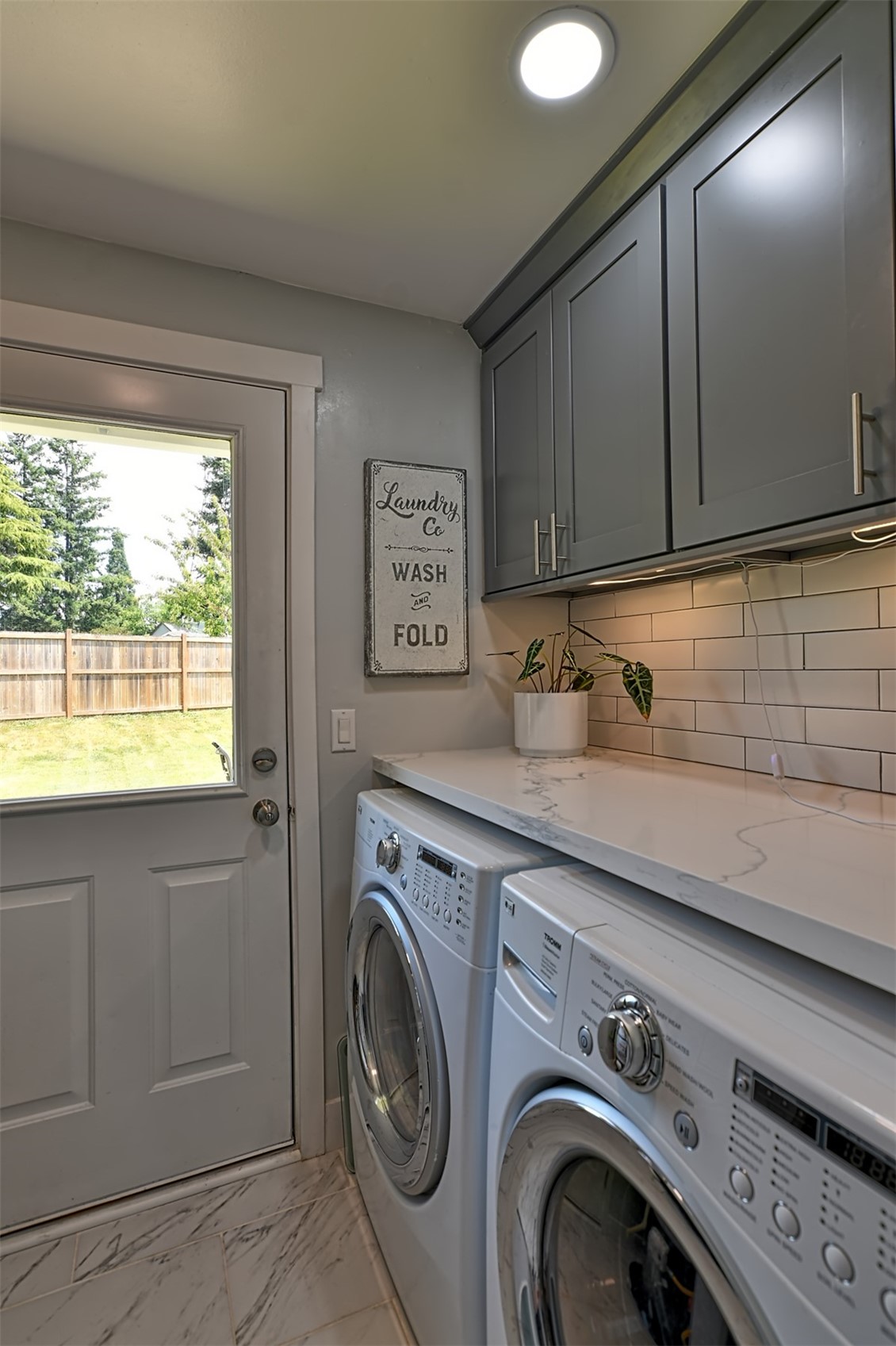 1052 Redmond Avenue Northeast Renton, WA 98056 - Photo 17 of 28 Gallery Image 17