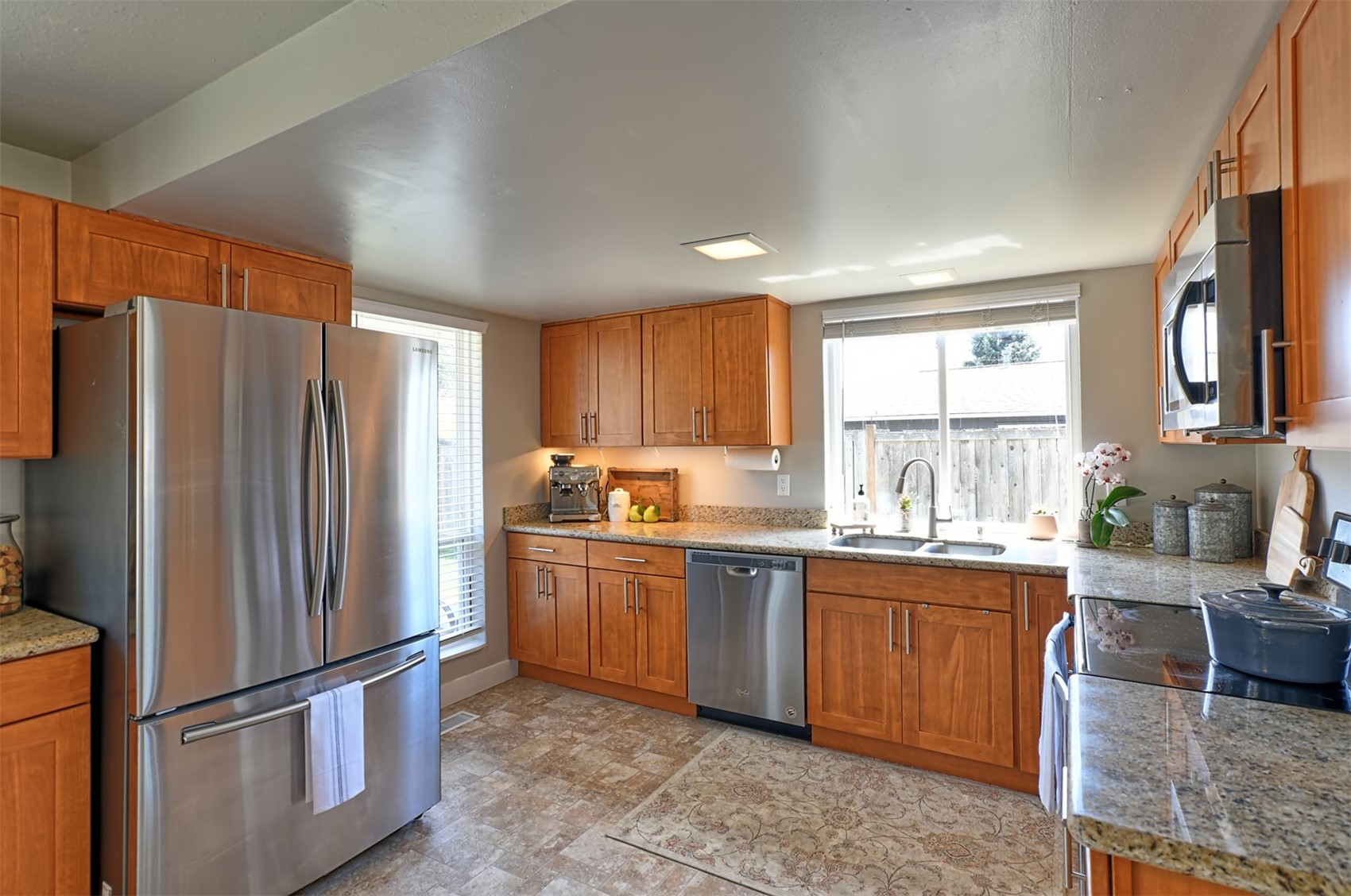 1052 Redmond Avenue Northeast Renton, WA 98056 - Photo 7 of 28 Gallery Image 7