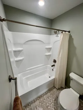 $499,900 | 3776 North Sturgeon Road, Midland, MI 48642