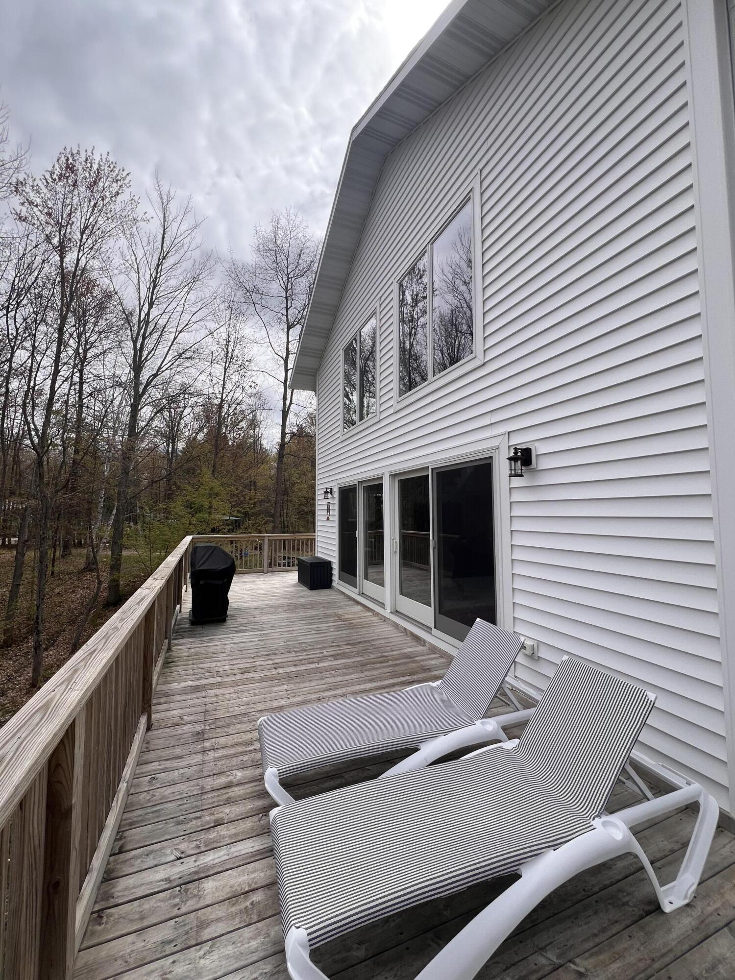 3776 North Sturgeon Road Midland, MI 48642 - Photo 6 of 41 IMG_3933