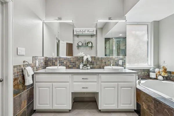 $924,500 | 900 Water Oak Trail, Grapevine, TX 76051