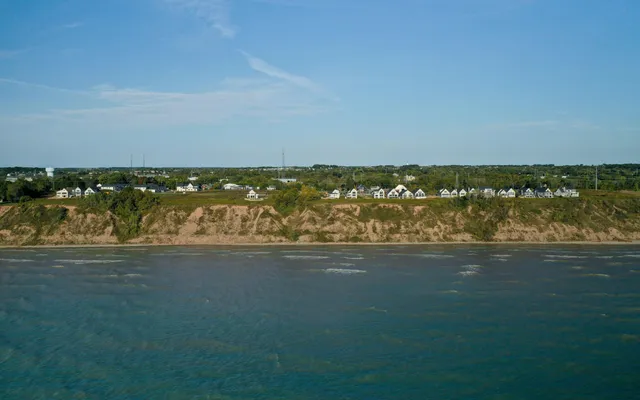 $365,000 | 1216 Shieling Ln Port, Unit LT21, Port Washington, WI 53074