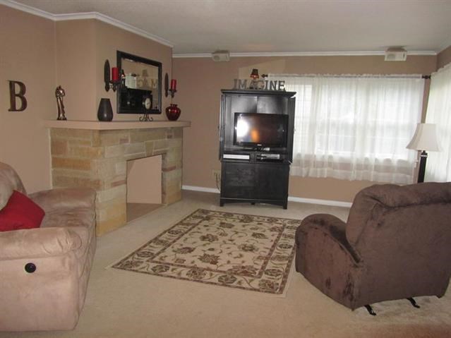 11698 North Marzane Road Markle, IN 46770 - Photo 3 of 16