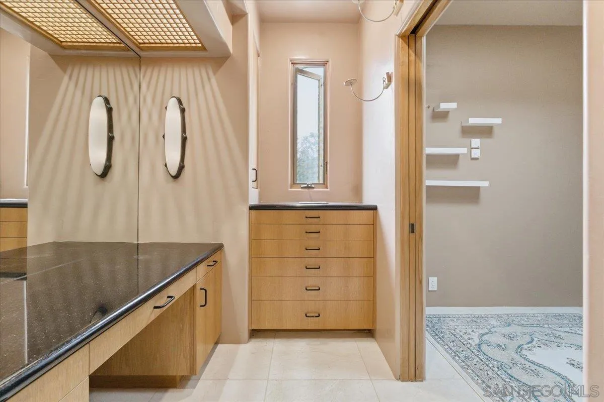 7030 Elfin Oaks Road Escondido, CA 92029 - Photo 11 of 36