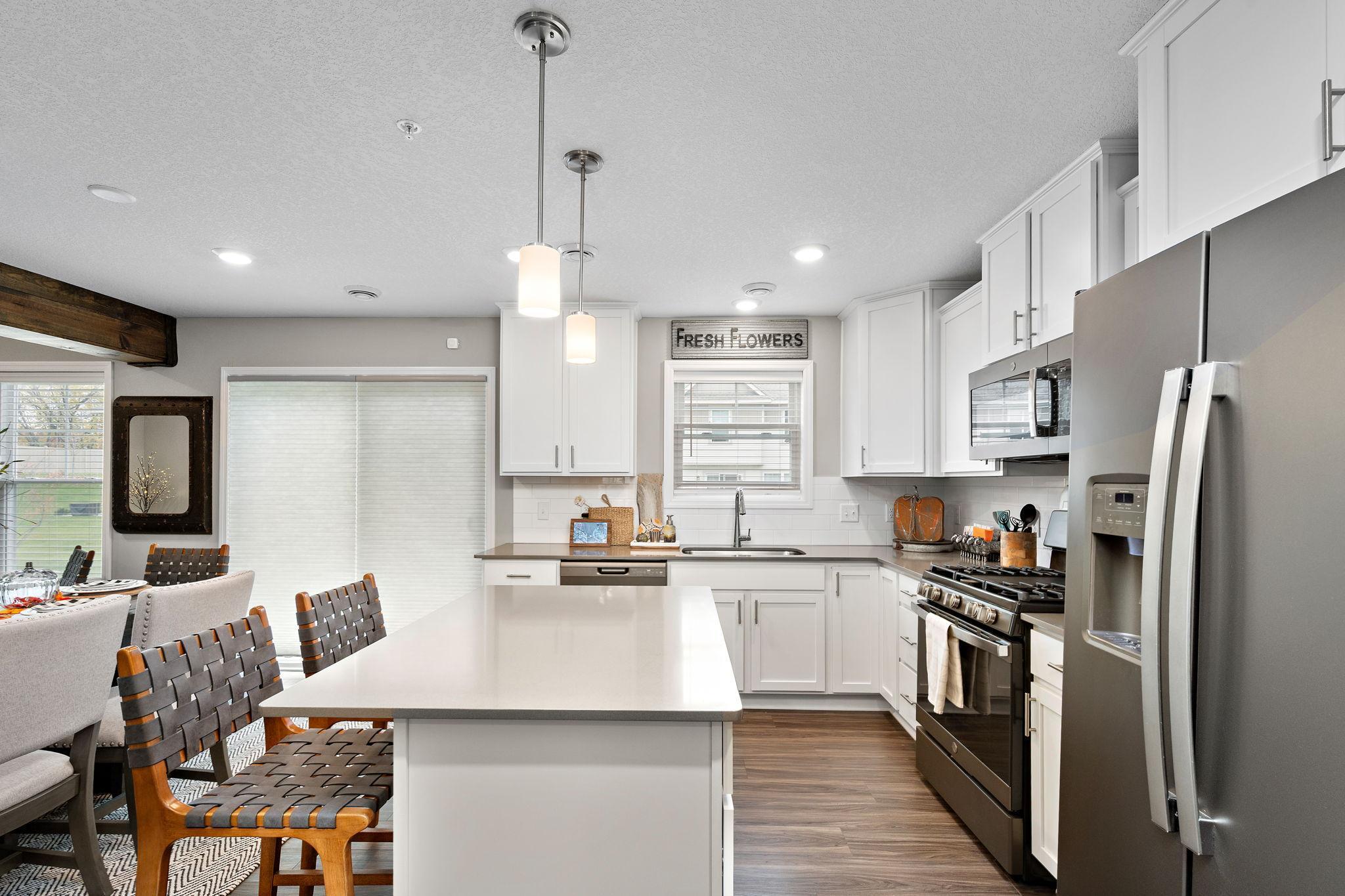 2170 Jasper Court Hugo, MN 55038 - Photo 4 of 20