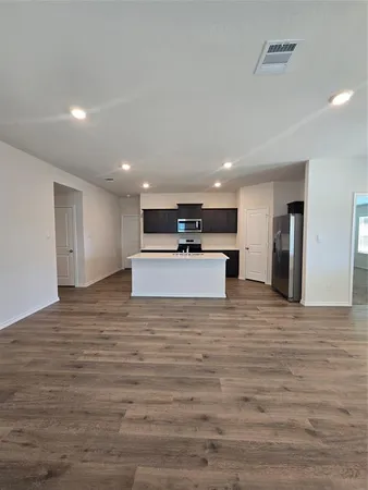 $2,100 | 729 Lantana Lane, Pilot Point, TX 76258