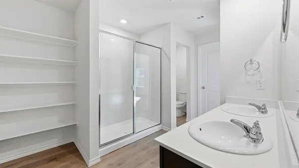 $2,100 | 729 Lantana Lane, Pilot Point, TX 76258