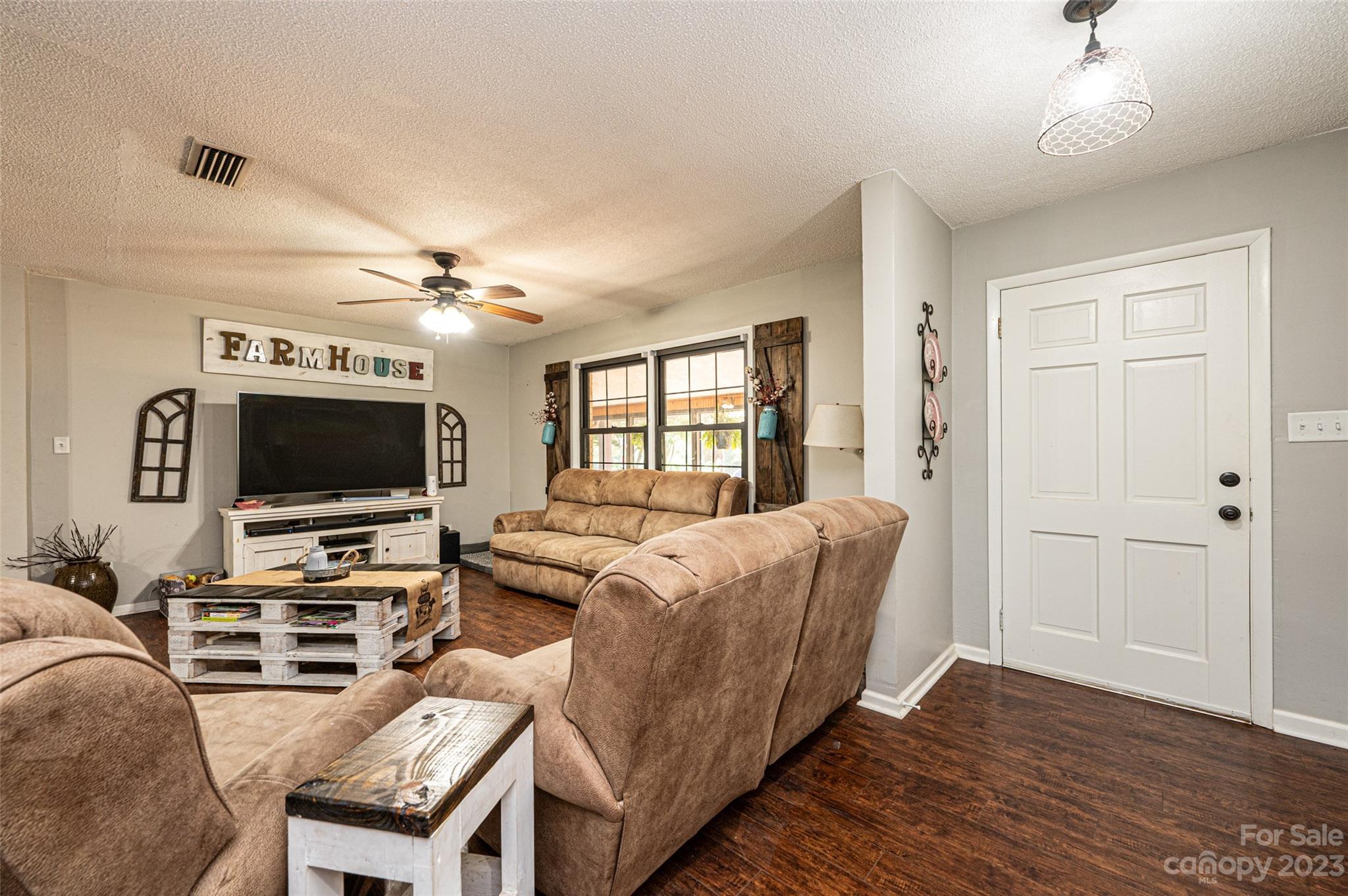 1707 Crafton Road Hickory, NC 28602 - Photo 7 of 48 Gallery Image 7
