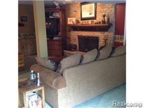 5220 Atlas Road Grand Blanc, MI 48439 - Photo 4 of 33 7.jpg