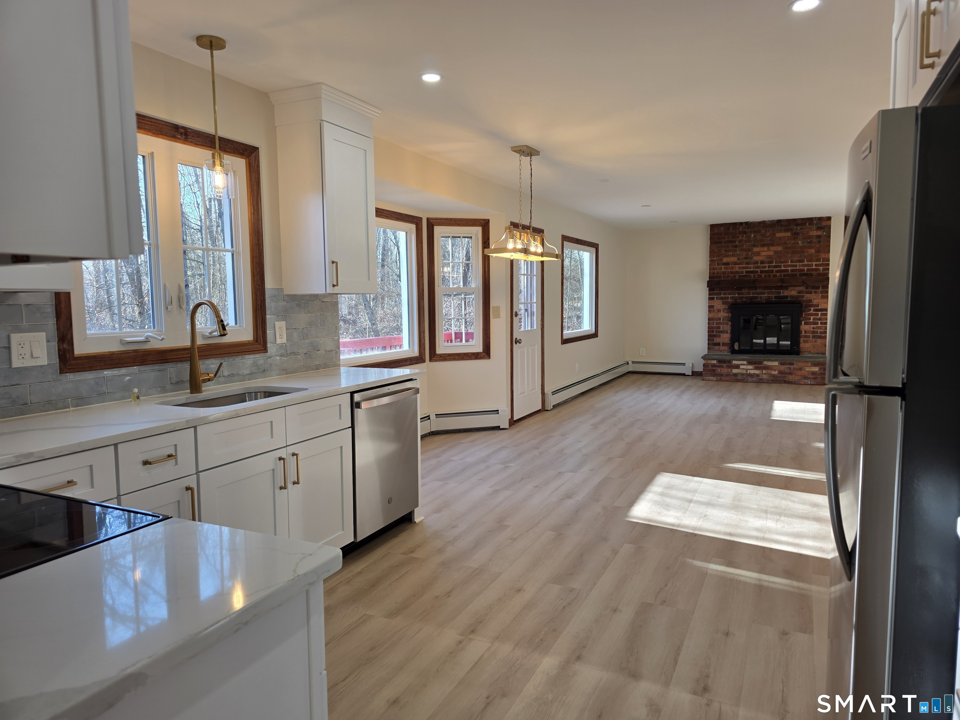 29 Brook Pine Drive Shelton, CT 06484 - Photo 11 of 36