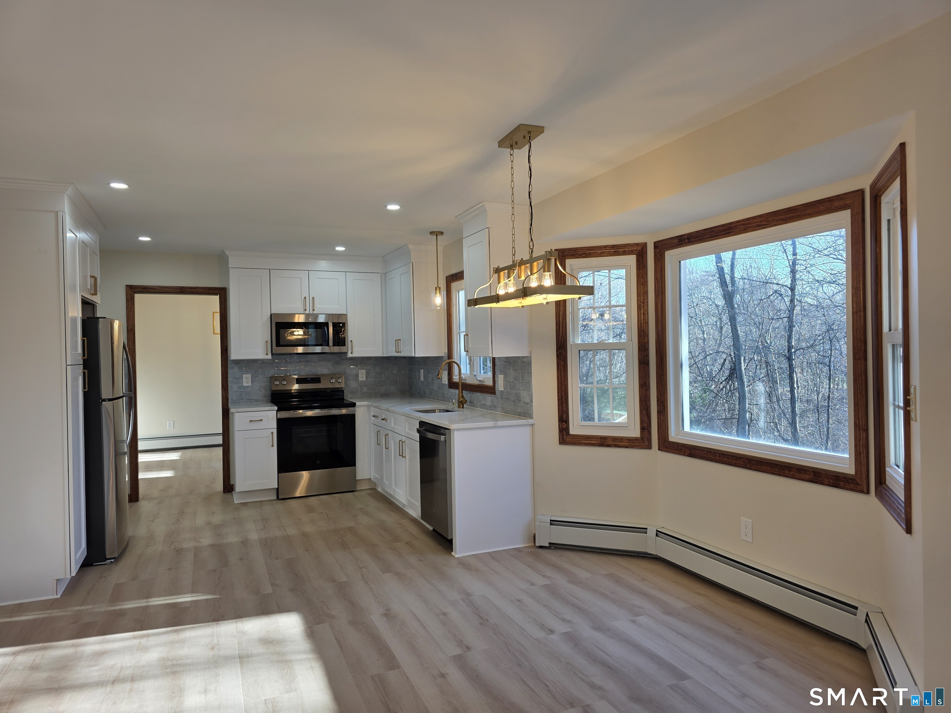 29 Brook Pine Drive Shelton, CT 06484 - Photo 12 of 36