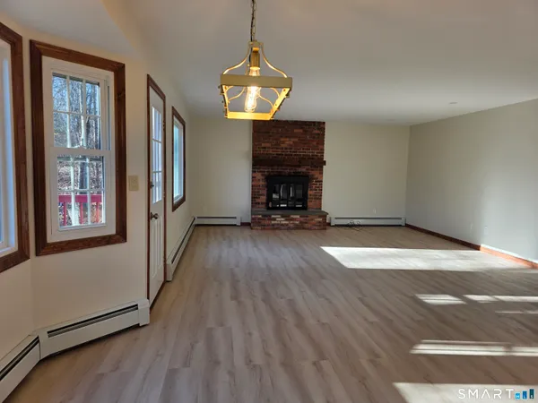 $3,500 | 29 Brook Pine Drive, Shelton, CT 06484