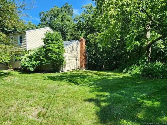 $3,500 | 29 Brook Pine Drive, Shelton, CT 06484