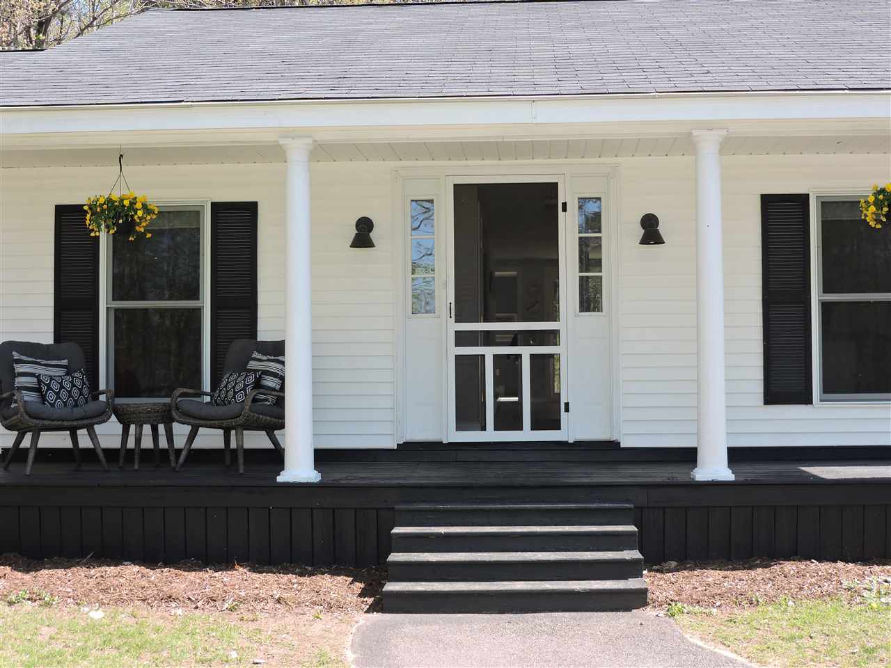 334 N Road Salisbury, NH 03235 - Photo 2 of 33