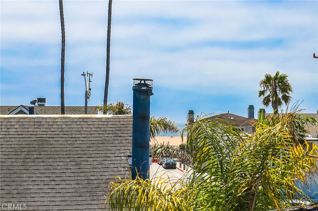 825 West Bay Avenue, Unit B Newport Beach, CA 92661 - Photo 22 of 30 a view of balcony with outdoor space