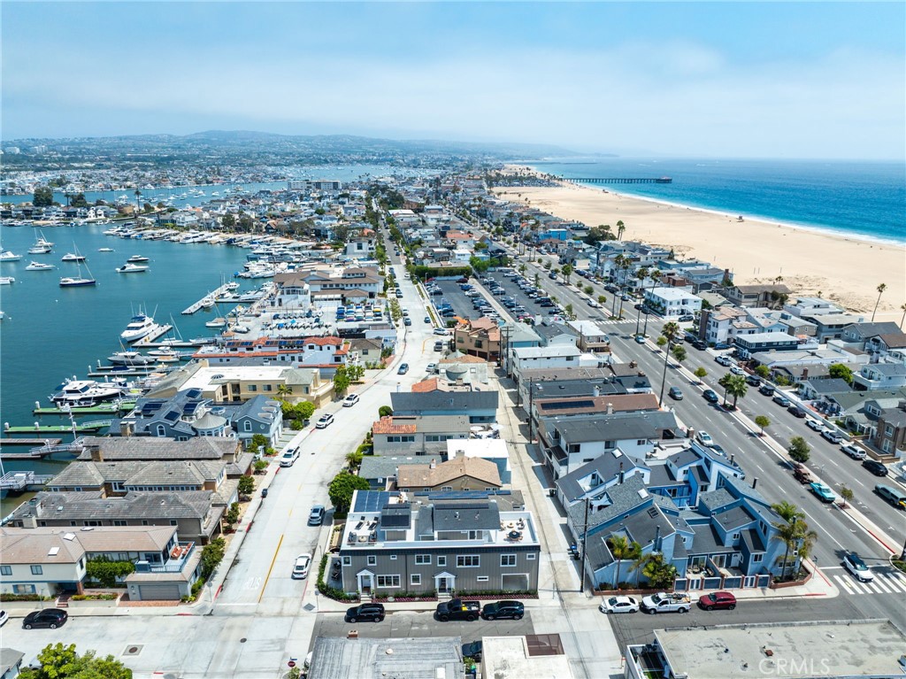 825 West Bay Avenue, Unit B Newport Beach, CA 92661 - Photo 25 of 30