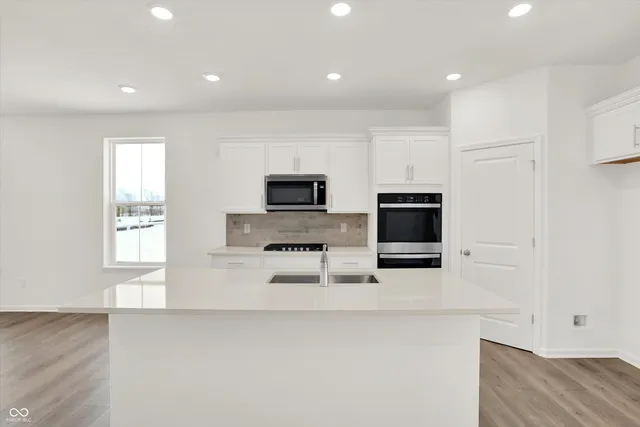 $379,990 | 18452 Depoe Lane, Westfield, IN 46074