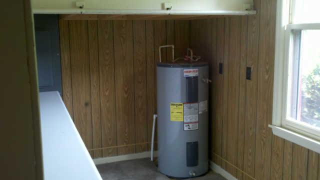 4586 Summitville Road Morrison, TN 37357 - Photo 11 of 12 Laundry Room
