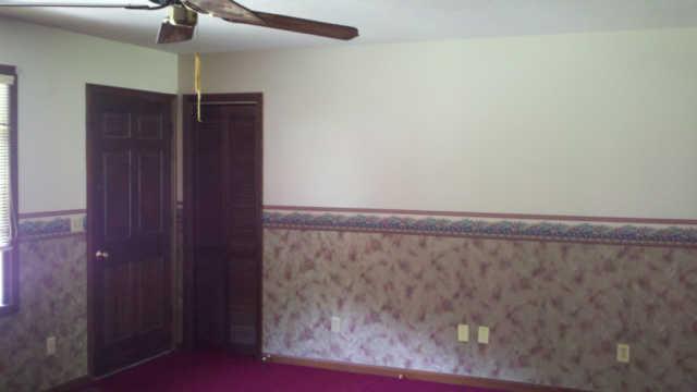 4586 Summitville Road Morrison, TN 37357 - Photo 3 of 12 Living Room