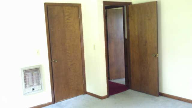 4586 Summitville Road Morrison, TN 37357 - Photo 6 of 12 Master Bedroom