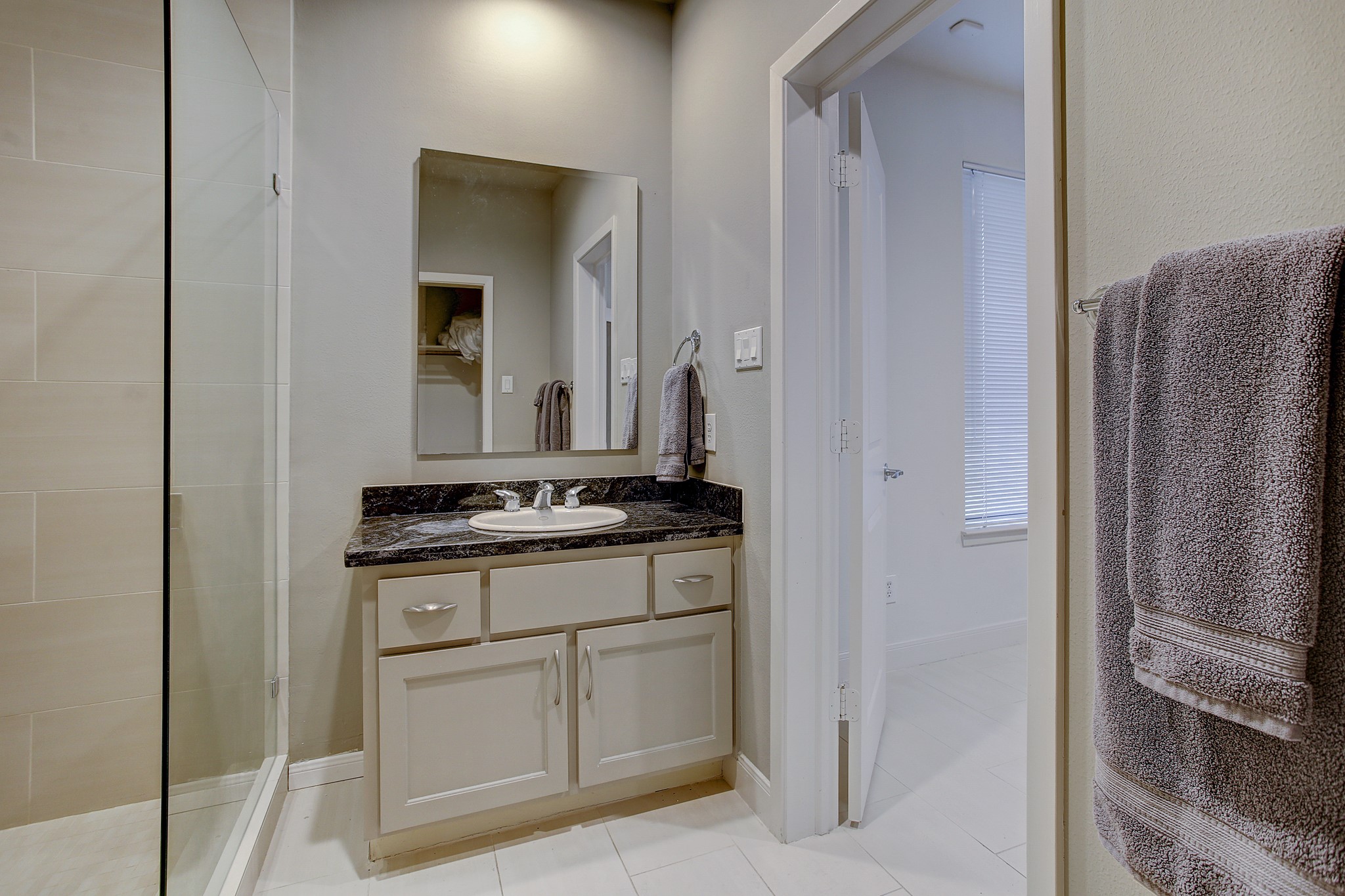 902 Roy Street Houston, TX 77007 - Photo 20 of 47 a kitchen with stainless steel appliances granite countertop a refrigerator and a stove